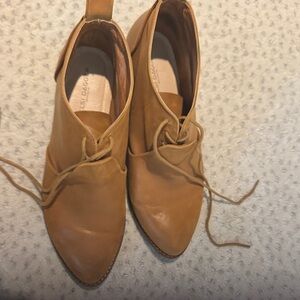 Kelsi Dagger Tan Lace Up Boots